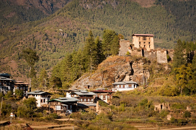 Day 03. 1st day of Bhutan Trek from Paro to Shana: 